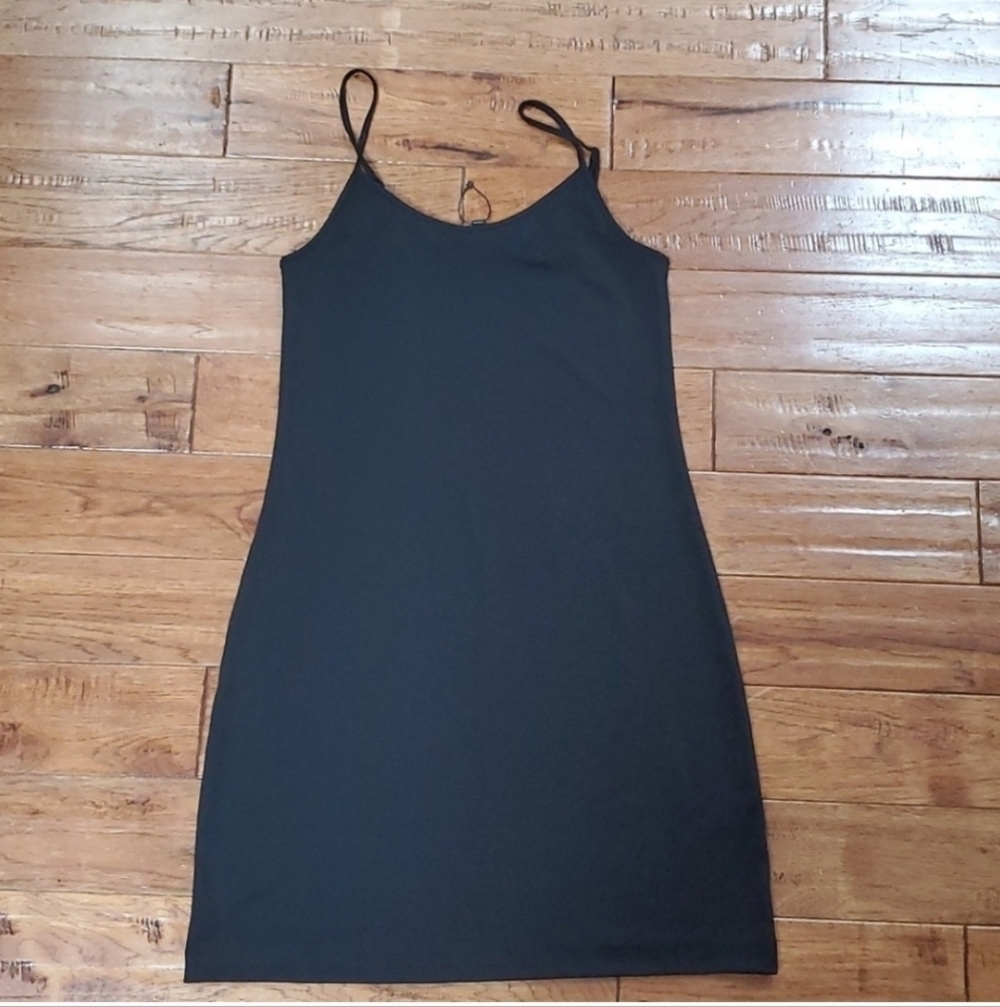 Banana Republic black small tall slip